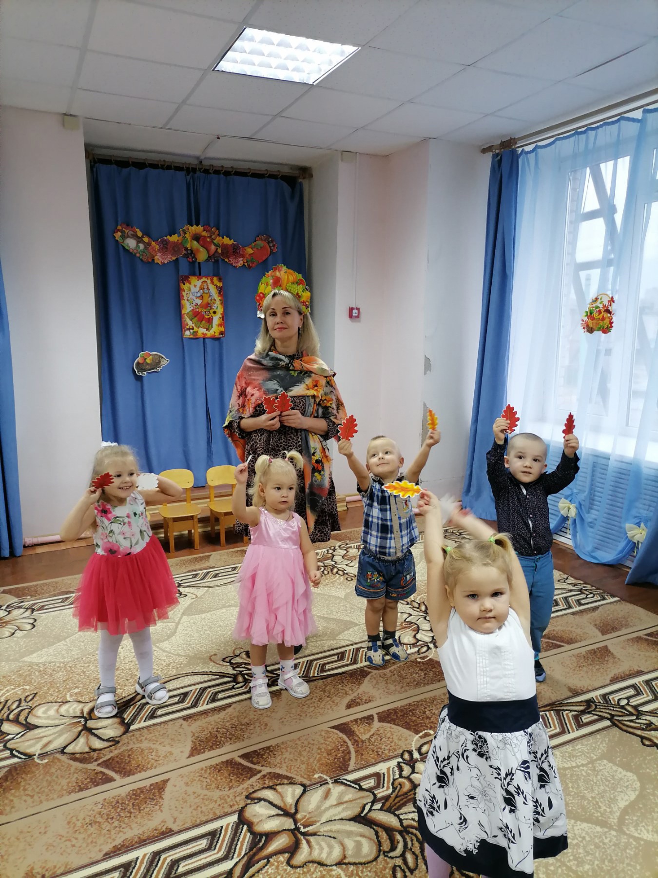 Организация тематической работы с детьми и родителями на праздник осени в детском саду