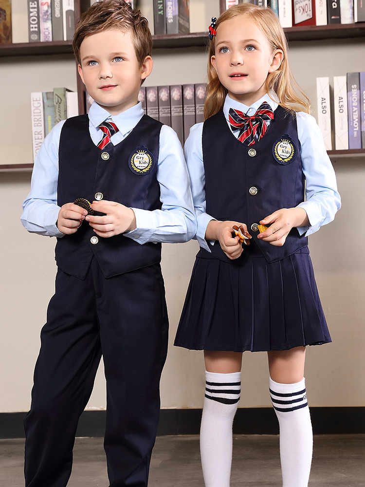 Как выбрать школьную одежду, описание модных моделей и обзор стильных луков
