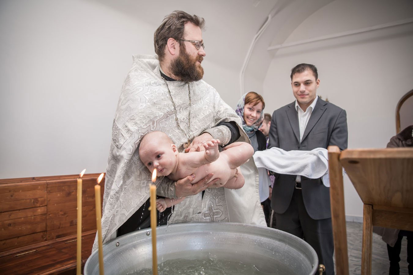 В какие дни можно крестить ребенка — лучшие числа и дни недели